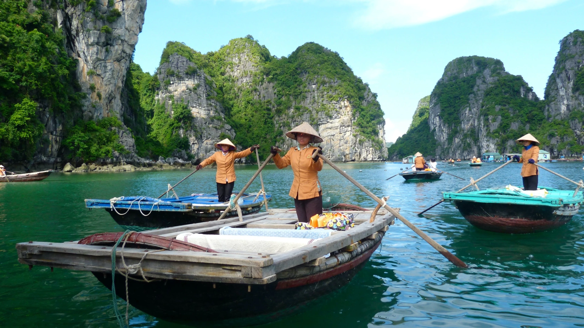 Bahia-de-Halong_Vietnam_2