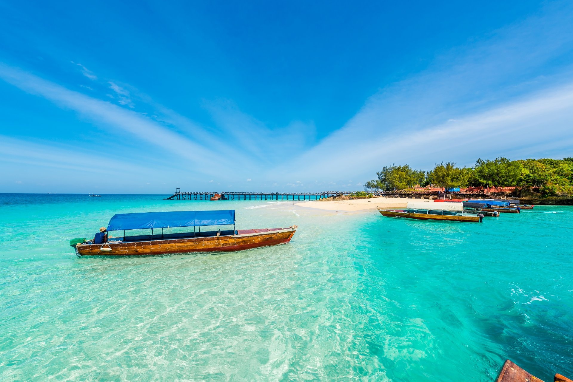ext-colorido-paisaje-marino-exotivo-zanzibar