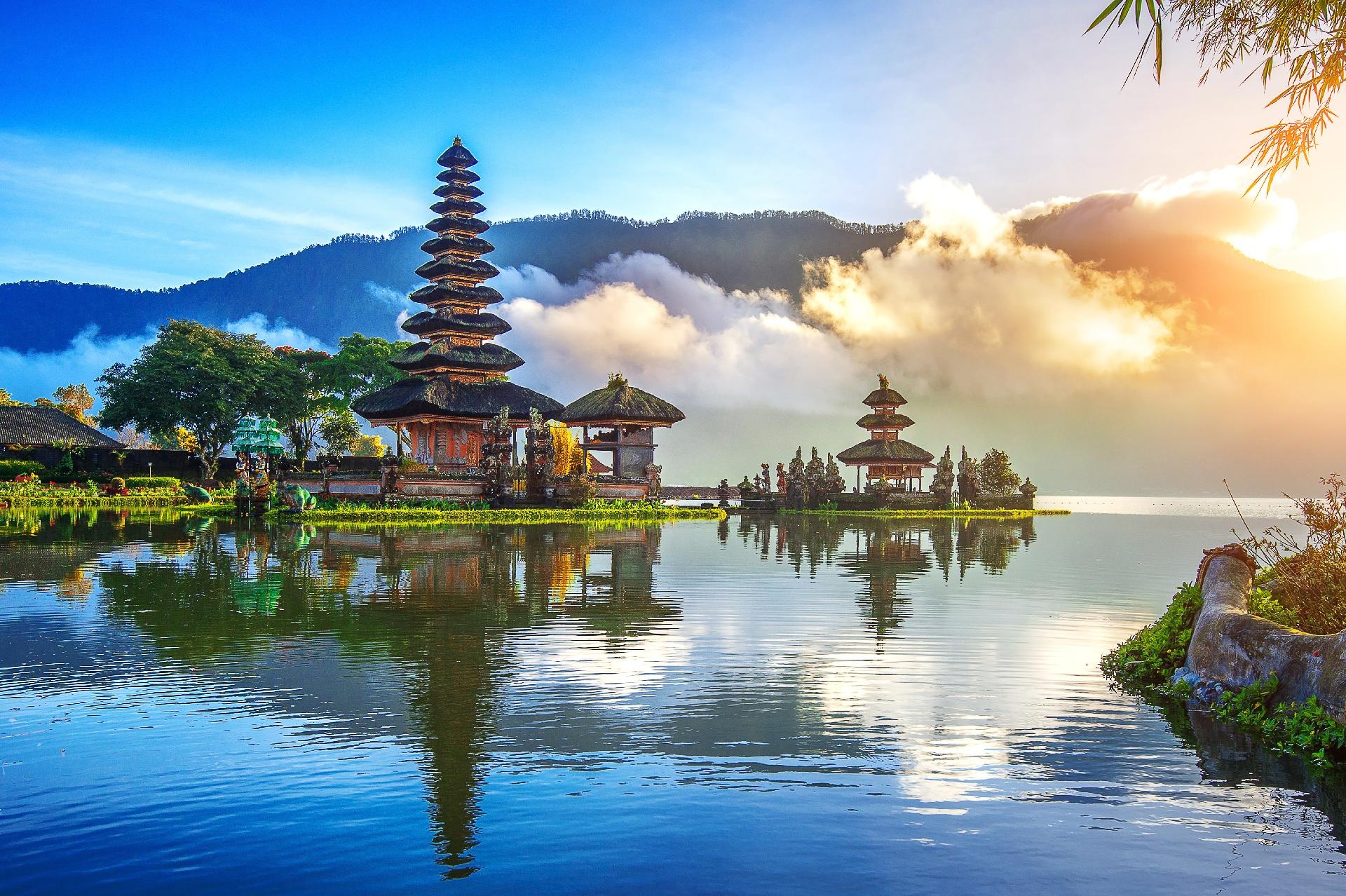 pura templo ulun danu bratan en Bali, Indonesia