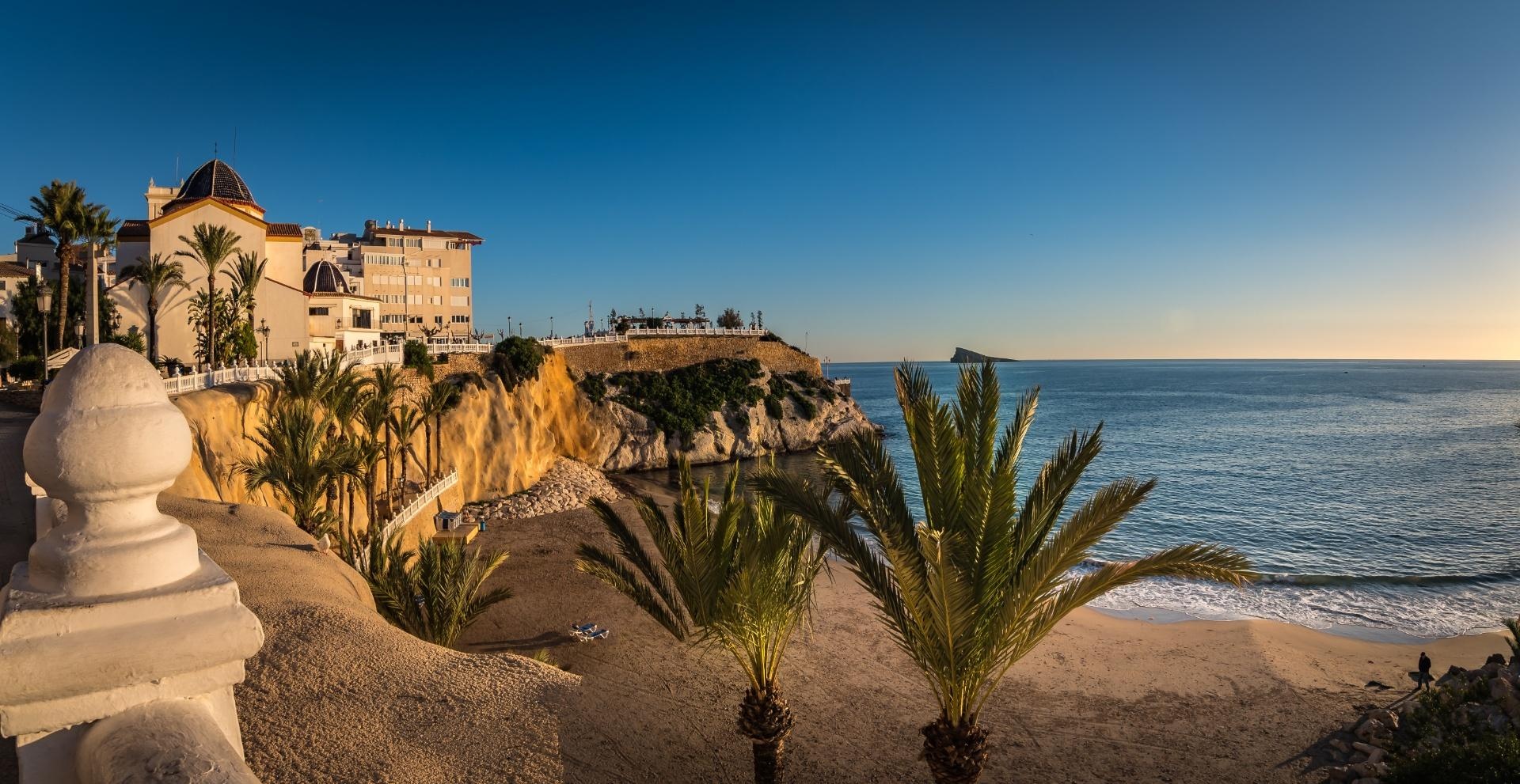 Costa Blanca - Dynamic Costa Blanca - Dynamic