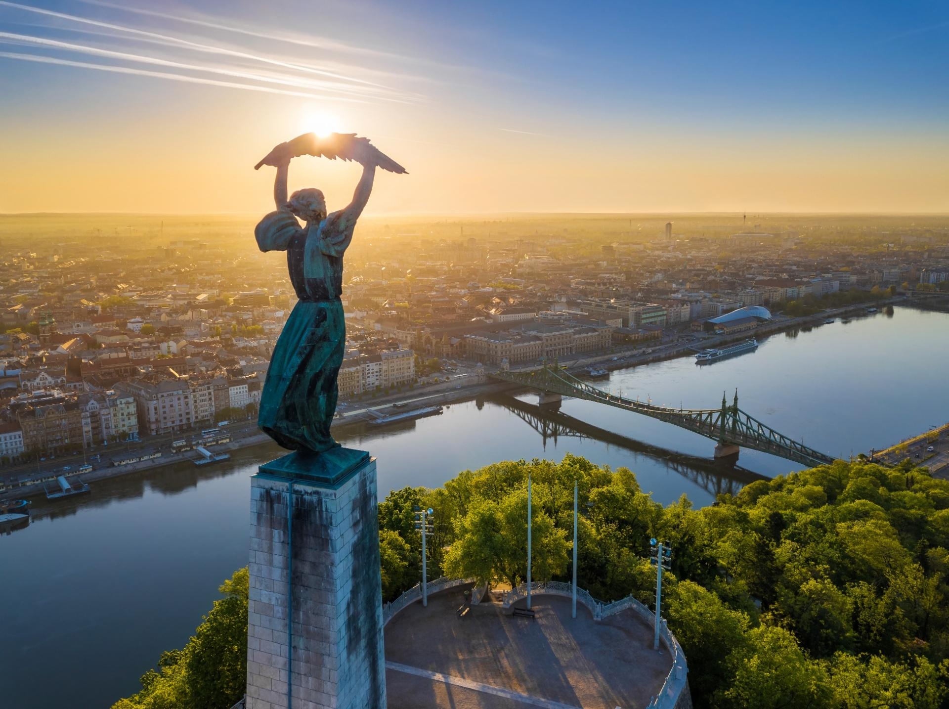 Budapest - Dynamic Budapest - Dynamic