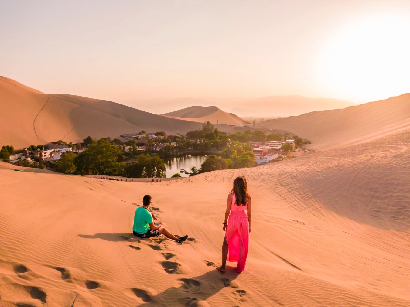 peru-huacachina-pareja