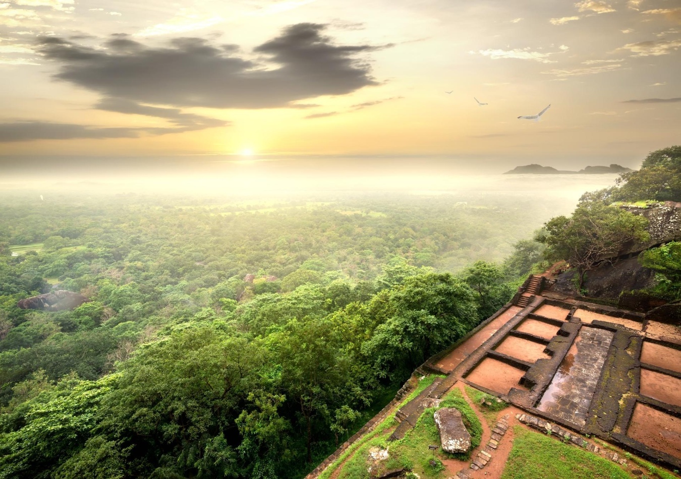 Ruinas-de-prision-en-Sigiriya Ruinas-de-prision-en-Sigiriya