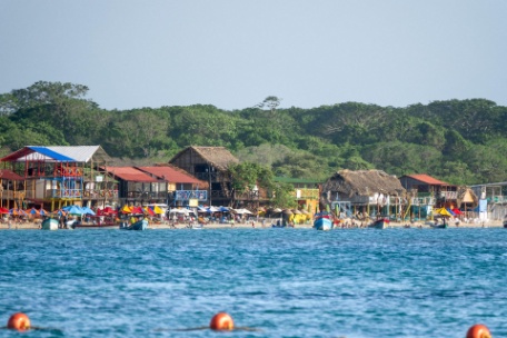 COLOMBIA, UN PARAÍSO POR DESCUBRIR COLOMBIA, UN PARAÍSO POR DESCUBRIR