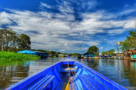 DESCUBRE EL AMAZONAS COLOMBIANO DESCUBRE EL AMAZONAS COLOMBIANO