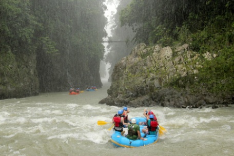 COSTA RICA NATURALEZA PURA Y CUNA DEL QUETZAL COSTA RICA NATURALEZA PURA Y CUNA DEL QUETZAL