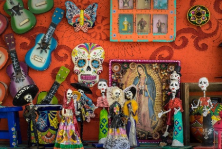 Almas y Leyendas: Un Viaje Inolvidable al Día de Muertos Almas y Leyendas: Un Viaje Inolvidable al Día de Muertos