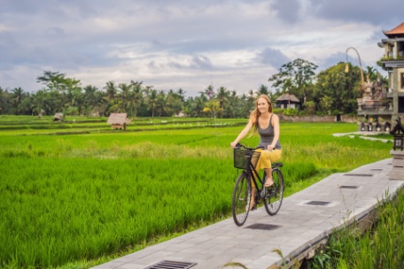 BALI Y AVENTURAS DESDE UBUD BALI Y AVENTURAS DESDE UBUD