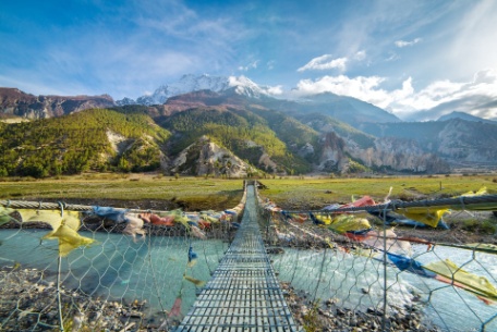 CAMINAR POR NEPAL VIENDO LOS ANNAPURNAS CAMINAR POR NEPAL VIENDO LOS ANNAPURNAS