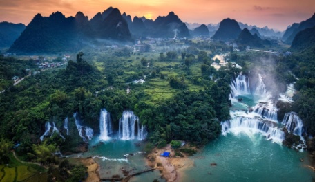 VIETNAM CON CATARATAS BAN GIOC VIETNAM CON CATARATAS BAN GIOC