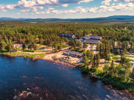 AVENTURA Y SOL DE MEDIANOCHE EN FINLANDIA AVENTURA Y SOL DE MEDIANOCHE EN FINLANDIA