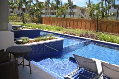 Piscina privada en el Catalonia Royal Bávaro