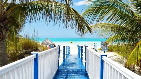 viaje a cayo coco, cuba. playas paradisiacas. viajar al caribe con grand azul marino