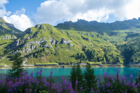 lago-italia-dolomitas
