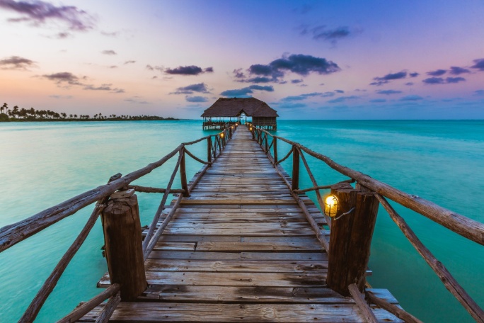 ext-puesta-sol-embarcadero-zanzibar