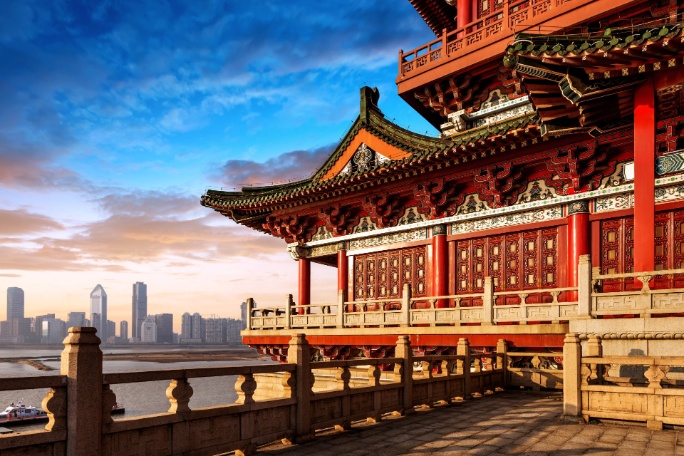 ext-antiguos-edificios-chinos-cielo