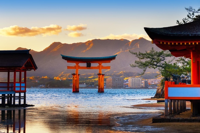 japon-hermosa-arquitectura-itsukushima-santuario-miyajima
