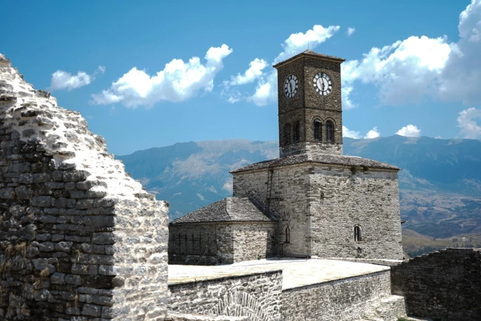 que-ver-albania-gjroskastra