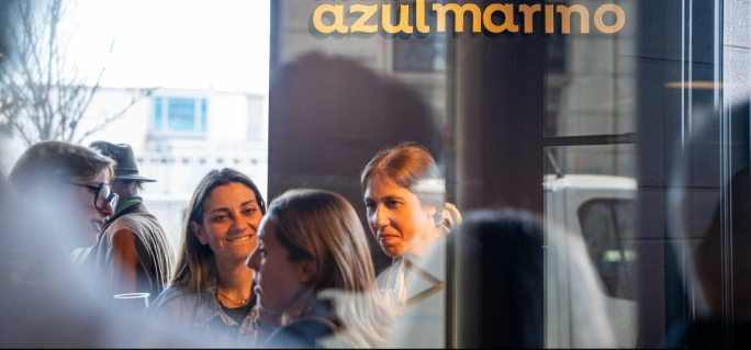 GRAND azulmarino aterriza en Galicia con una exclusiva boutique en A Coruña