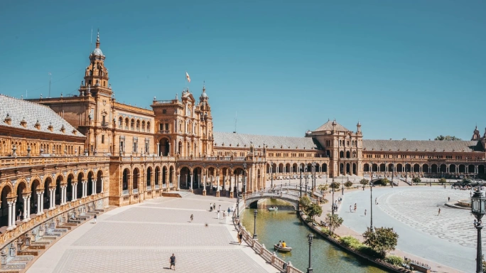 vacaciones en sevilla. viajar por españa. viajes y rutas por andalucia, europa