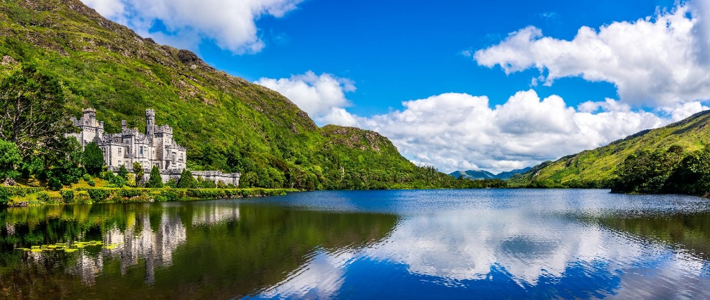 panorama-kylemore-abbey-hermoso-castillo