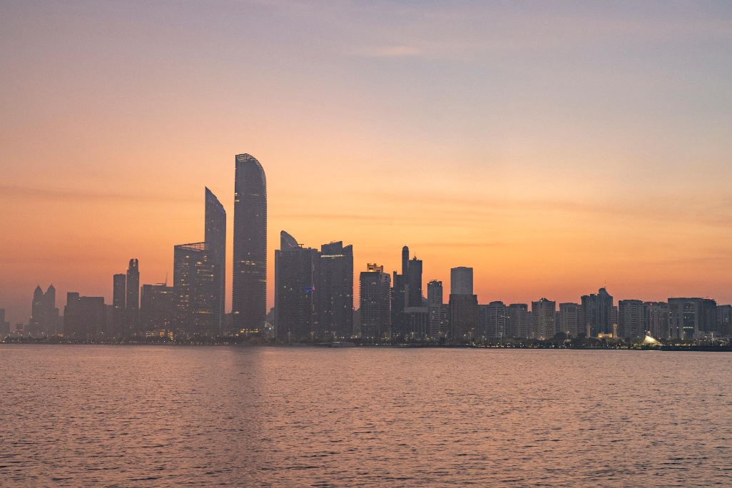 Abu-Dhabi-skyline-at-sunset--1