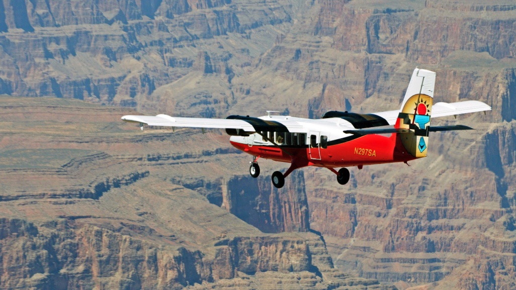 avioneta-sobreovolando-gran-canon-colorado