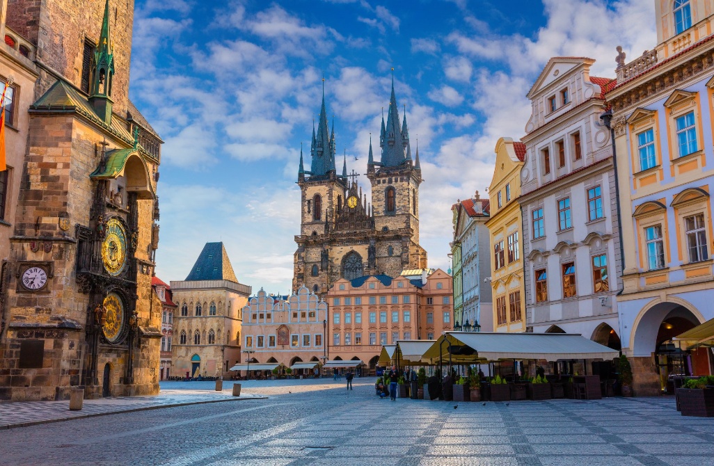 vista-panoramica-plaza-ciudad-vieja-praga