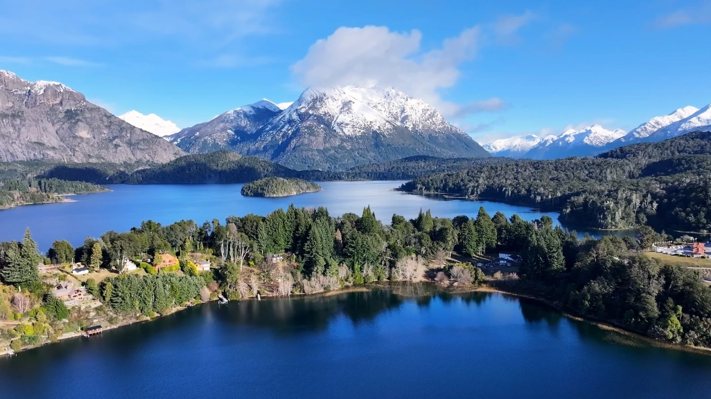 Argentina Y Chile, los Andes, glaciares y la selva tropical Argentina Y Chile, los Andes, glaciares y la selva tropical