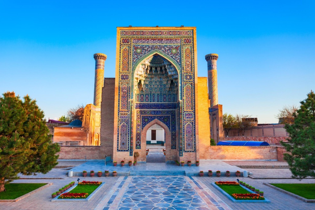 Guri-Amir-o-Gur-Emir-es-un-mausoleo-del-conquistador-mongol-Amir-Temur-o-Tamerlane-en-Samarcanda
