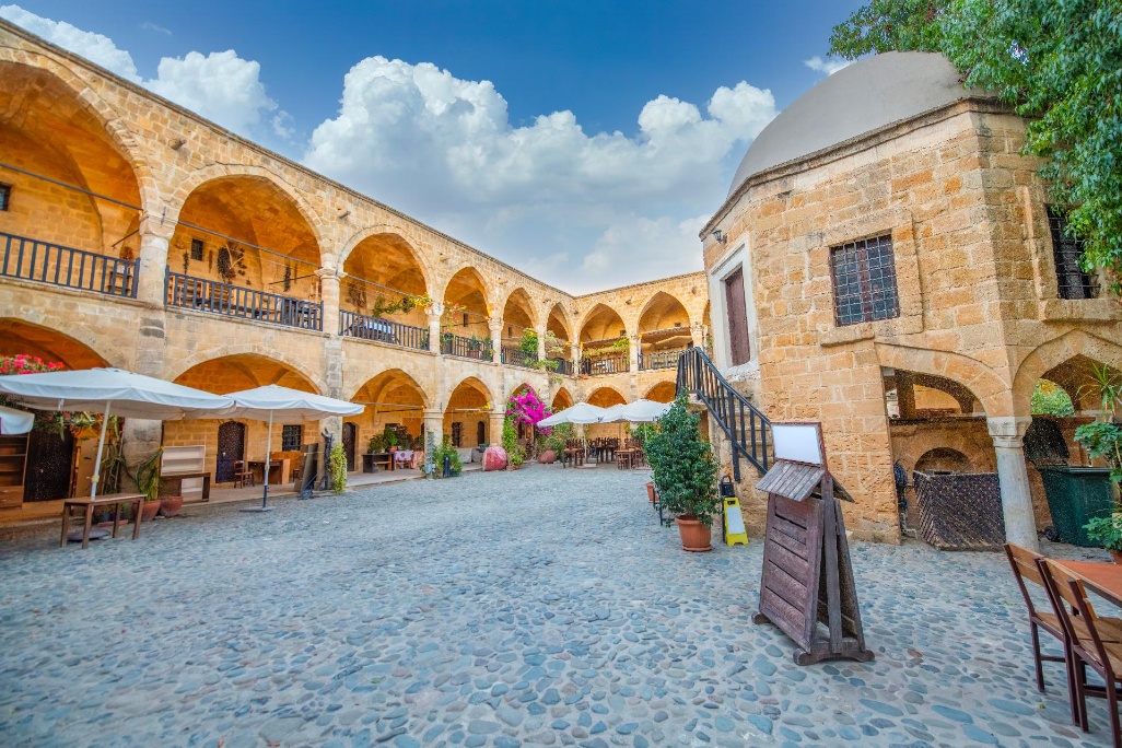 Chipre, en la senda afrodita, monasterios y naturaleza