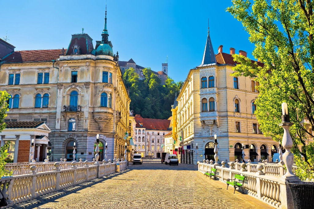 Liubliana-desde-el-puente-de-Tromostovje