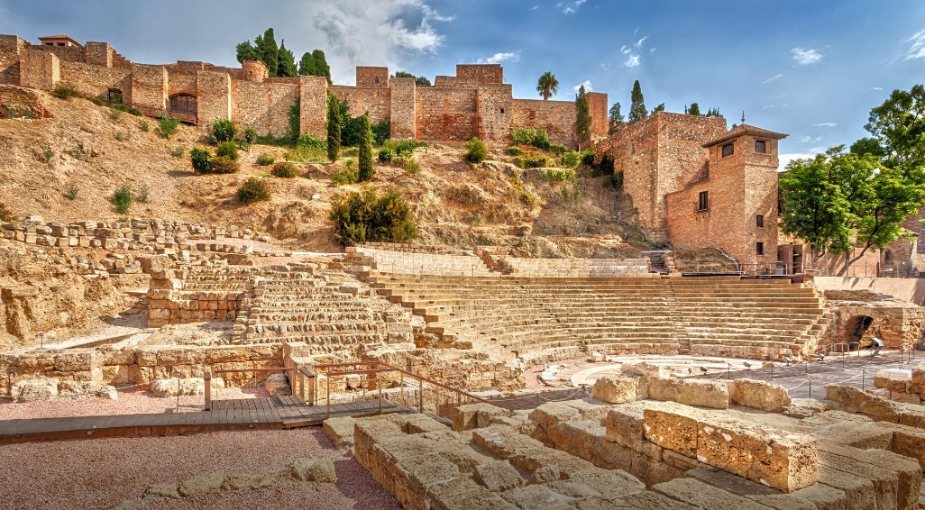 malaga-malaga-ciudad-anfiteatro-romano-y-alcazaba