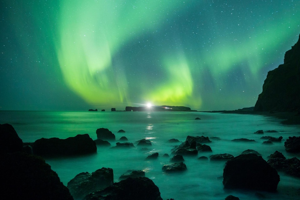 Tras la Dama Verde de Ísland Auroras Polares en Islande desde Barcelona Tras la Dama Verde de Ísland Auroras Polares en Islande desde Barcelona