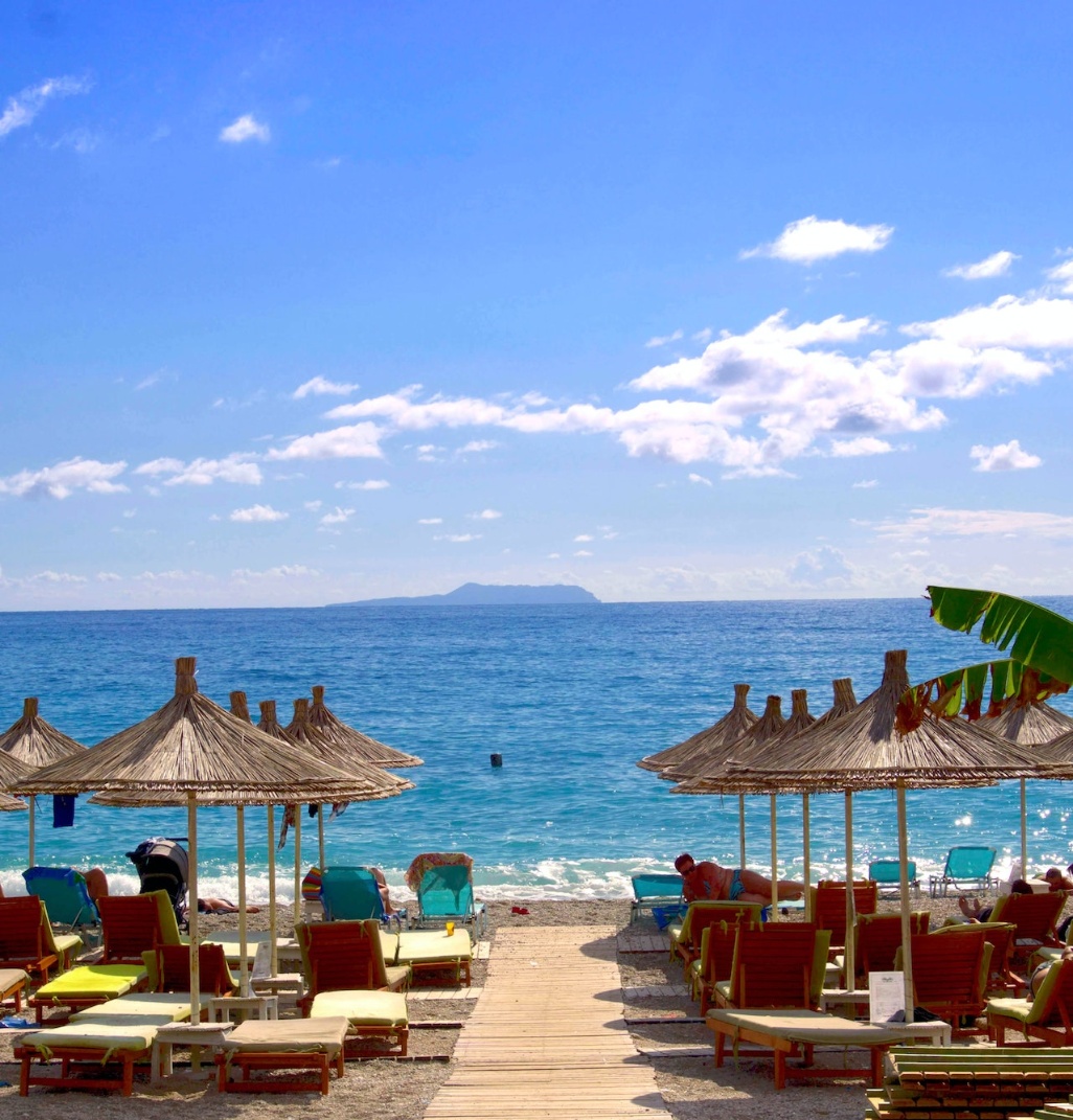 albania playa mar