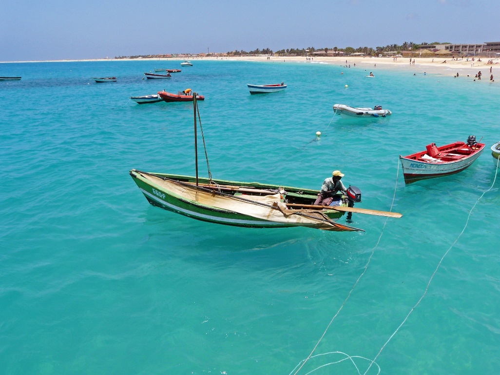 pescador cabo verde mar barco