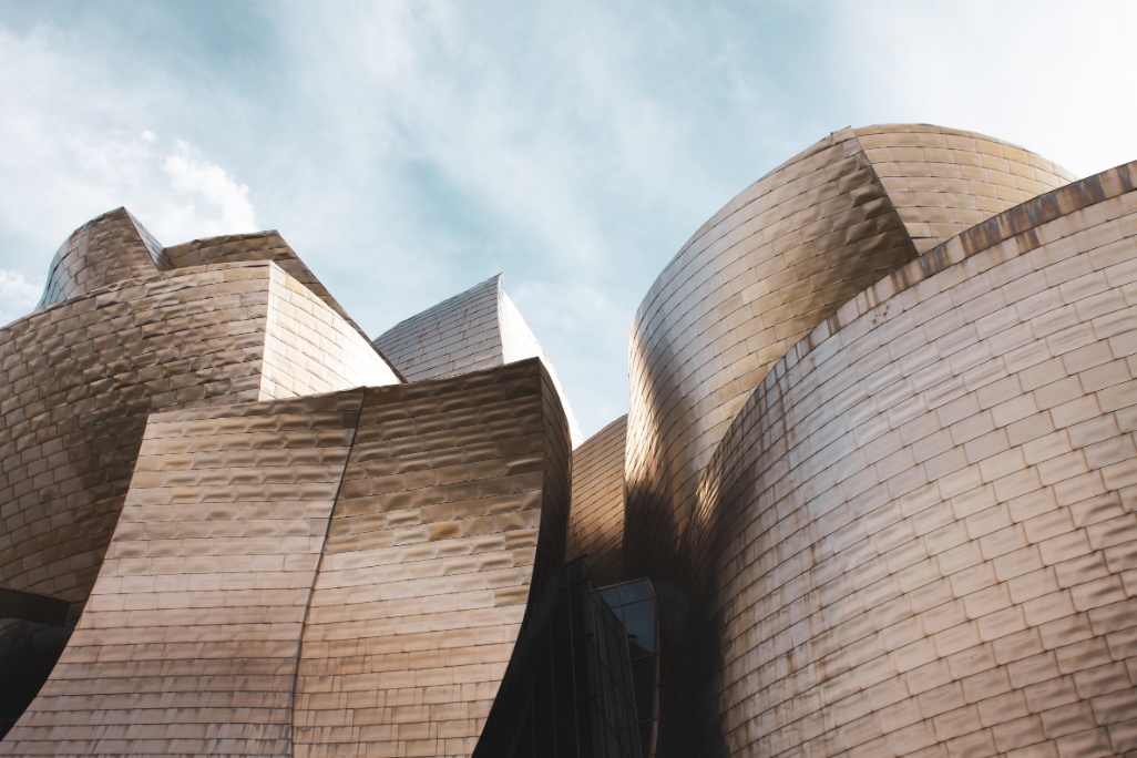 fachada del mueso guggenheim en bilbao