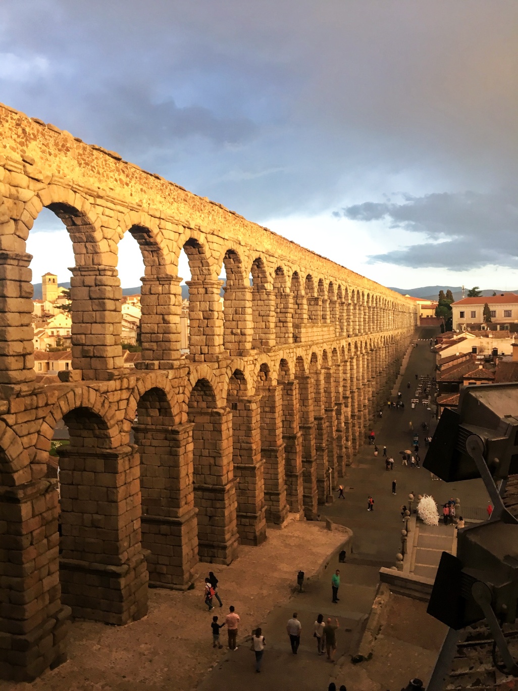 El acueducto de Segovia en Castilla y Leon, España