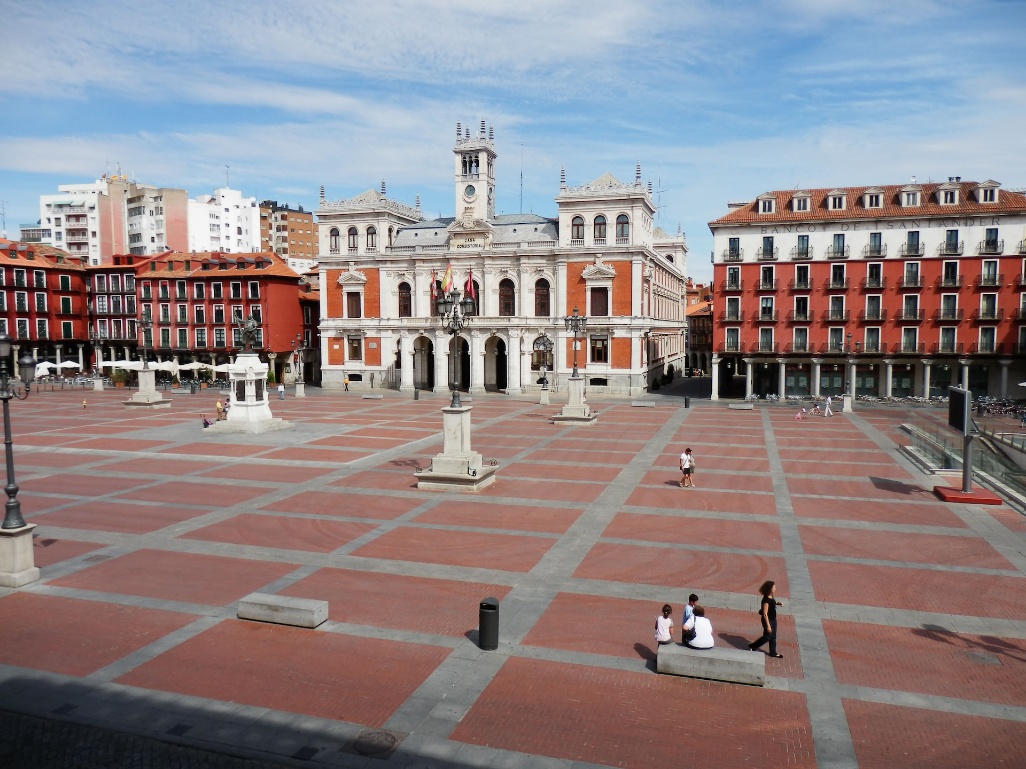 plaza mayor valladolid castilla y leon españa