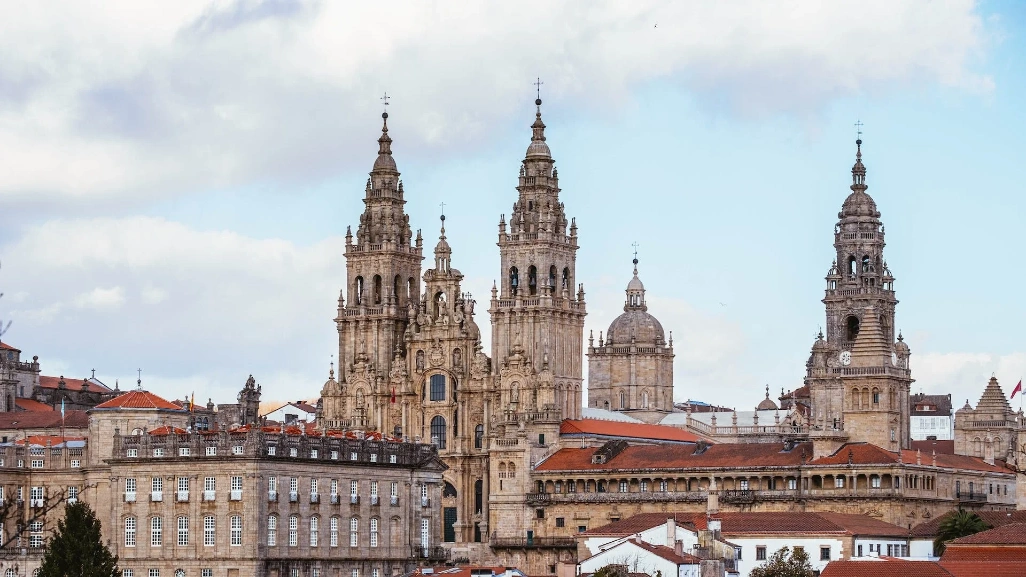 viajes a santiago de compostela. viajar por españa. Rutas por galicia, europa
