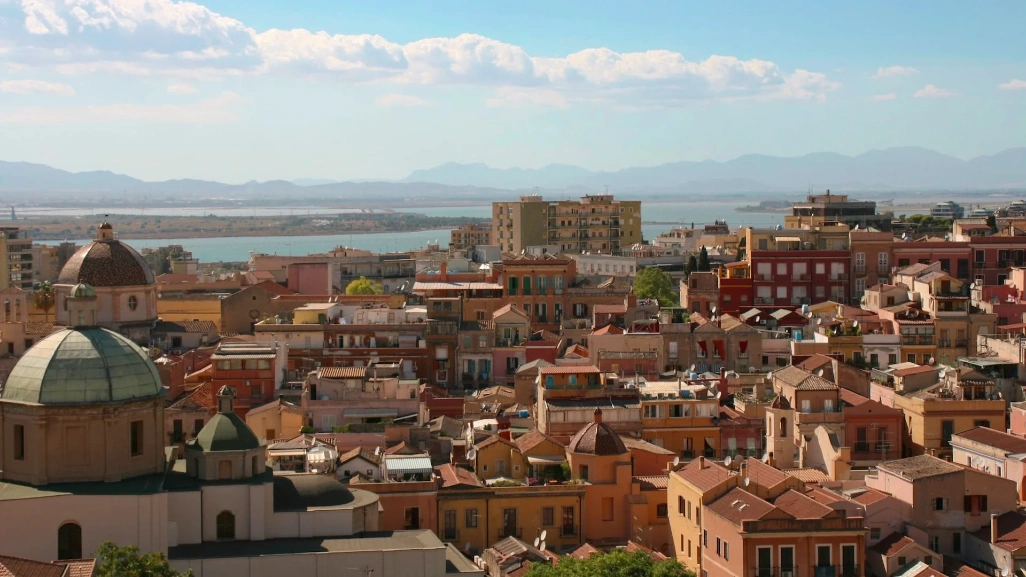viajar a cagliari. viajes a italia vacaciones en cerdeña