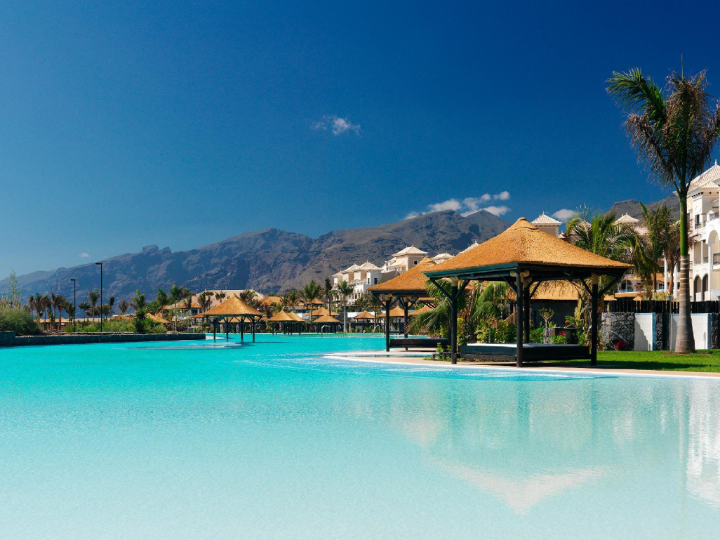 Gran-Melia-Palacio-De-Isora-Swimming-Pool-