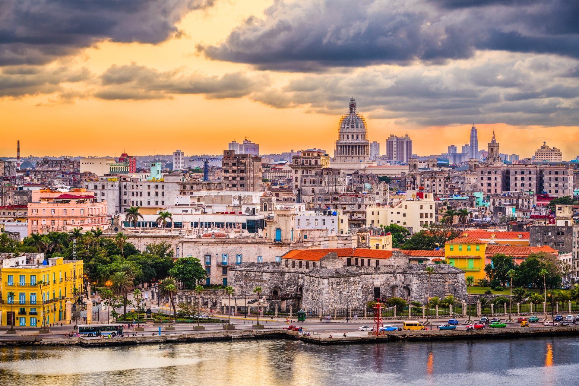 vista panorámica de La Habana desde el mar