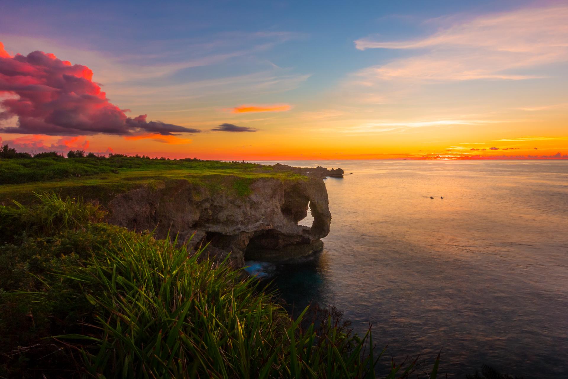 JAPON: RUTA HIROSHIMA y OKINAWA