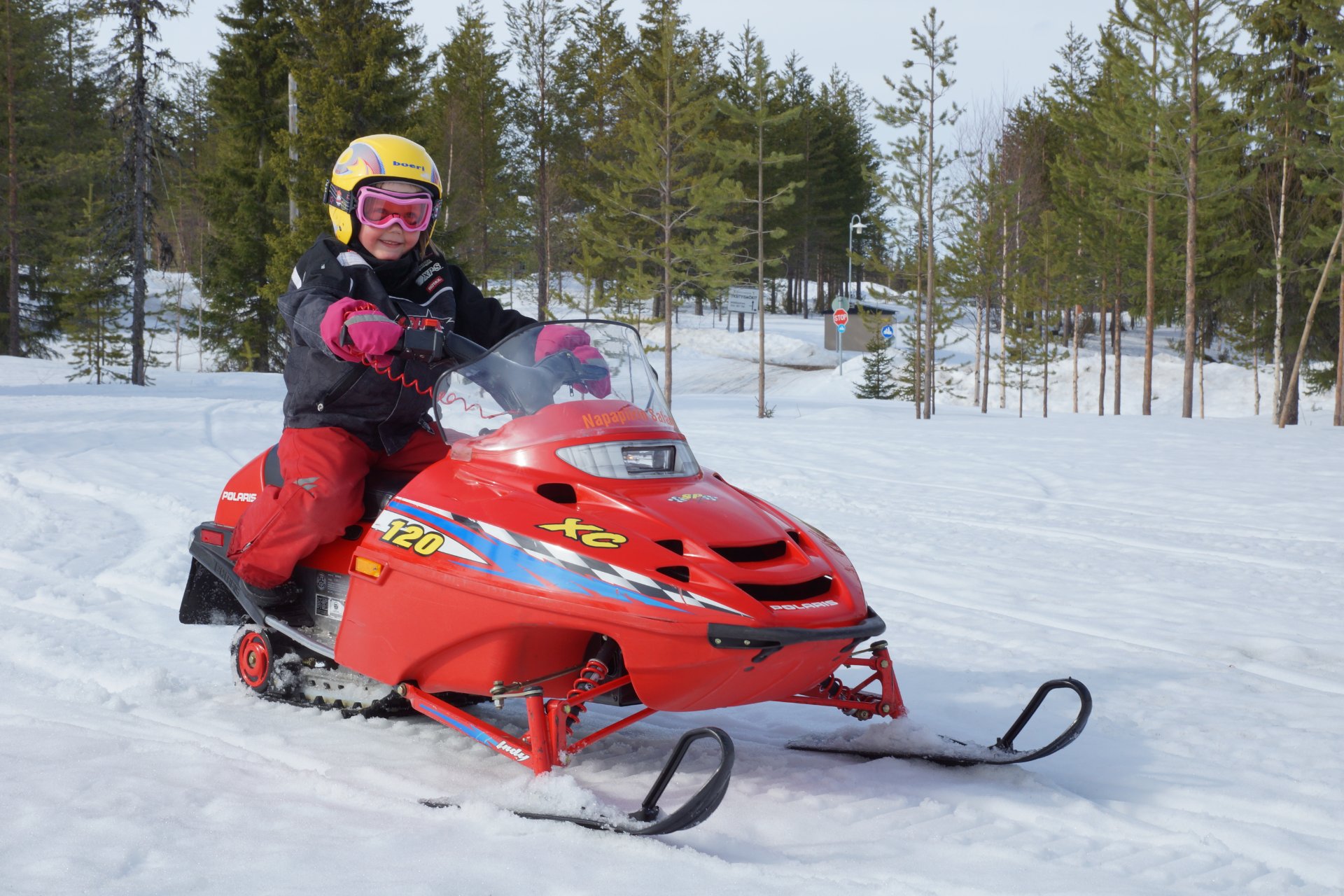 finlandia-laponia-salla-minimoto