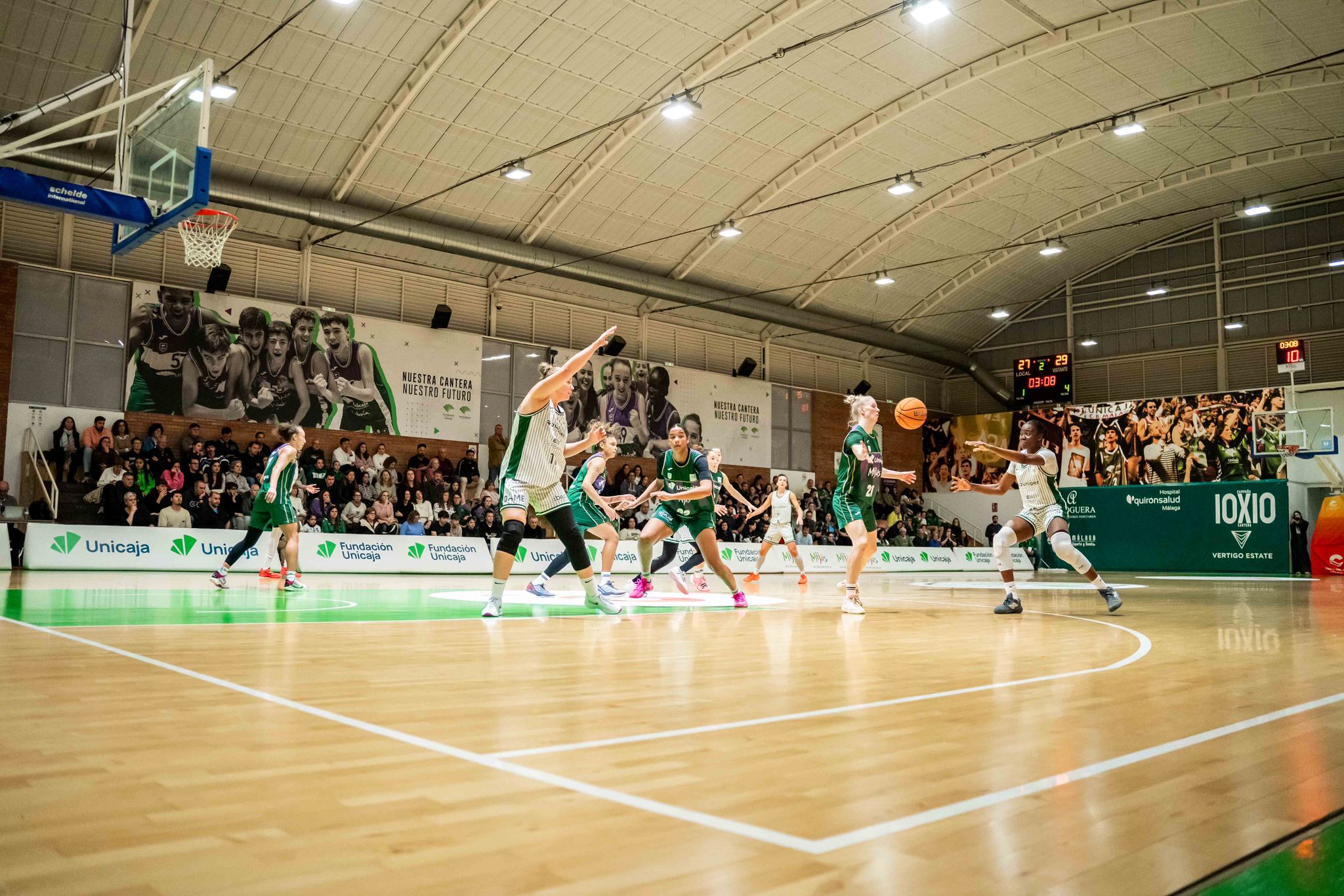 Azulmarino vuelve a casa triunfante