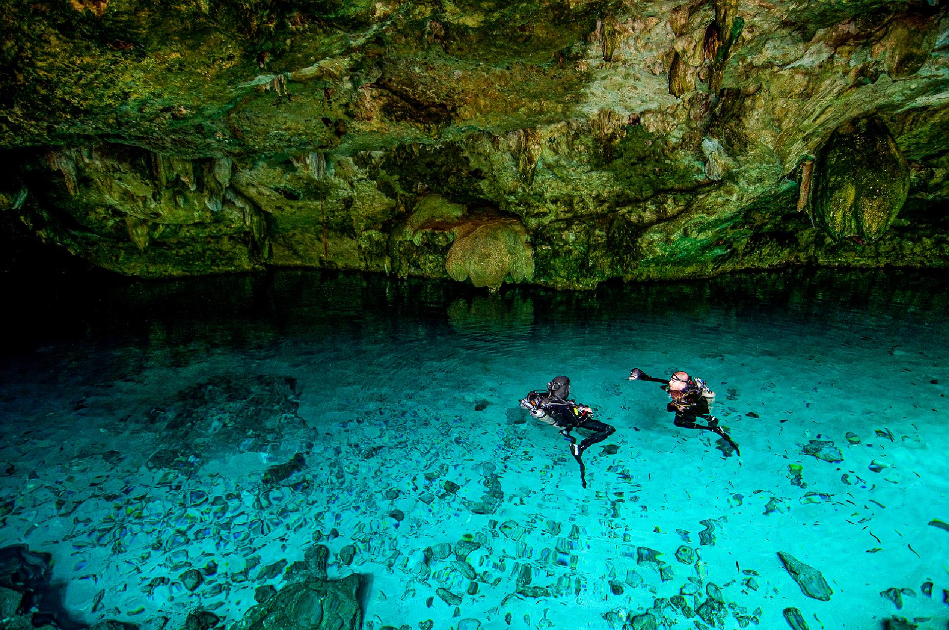 Cenote Dos Ojos: paraíso acuático al norte de Tulum