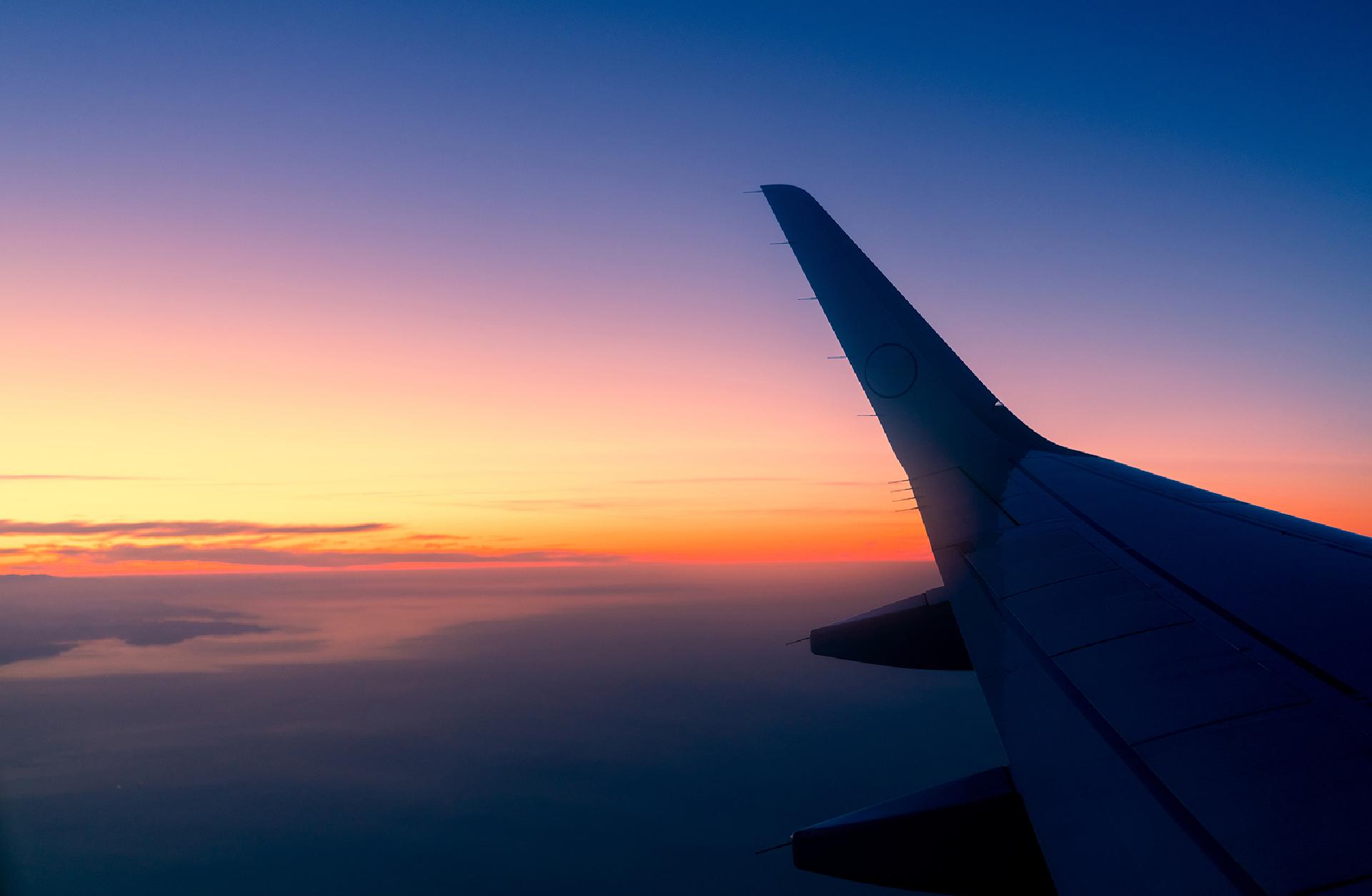 ¿Cómo entretenerse en un viaje largo en avión? 