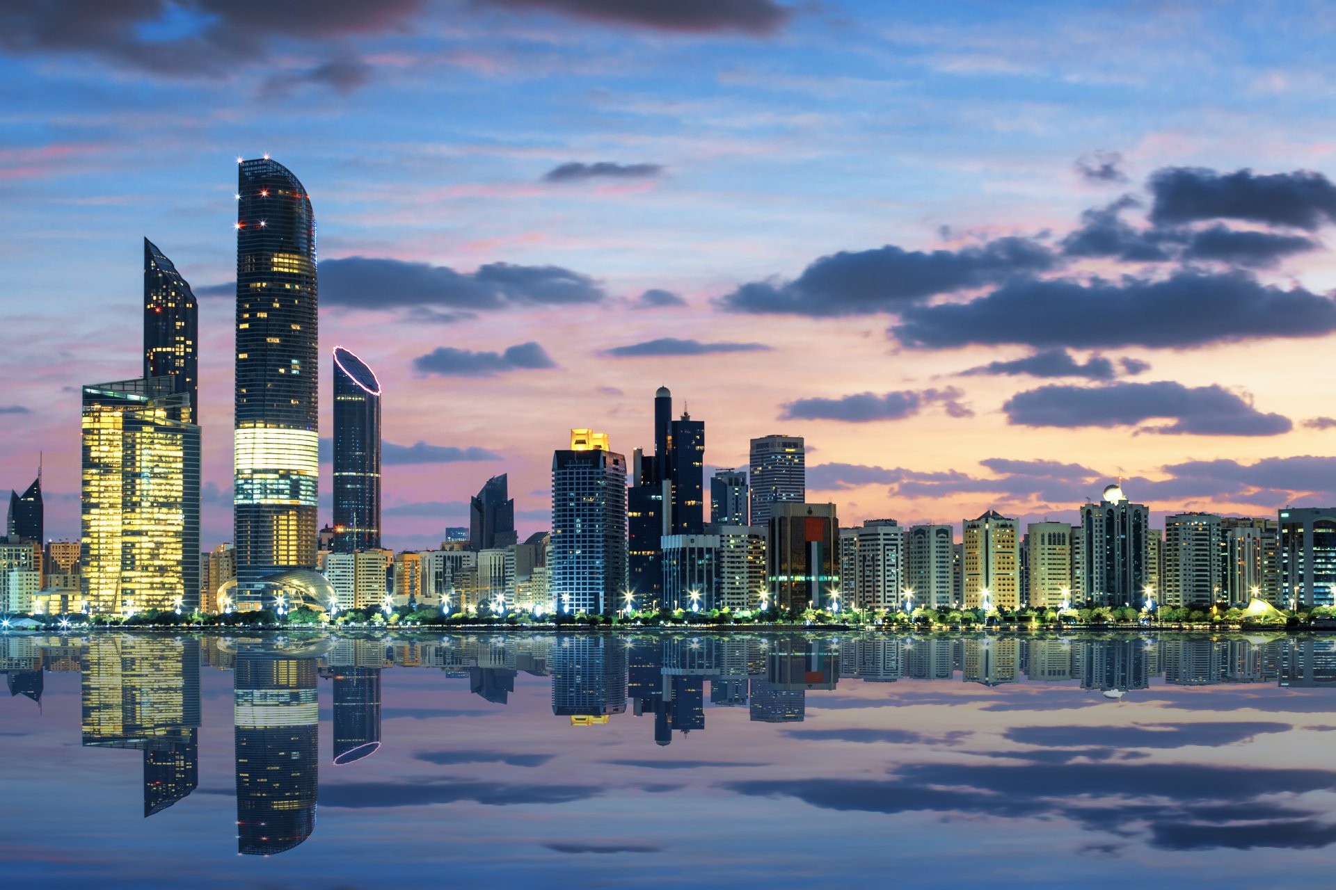 Abu Dhabi con Ethihad