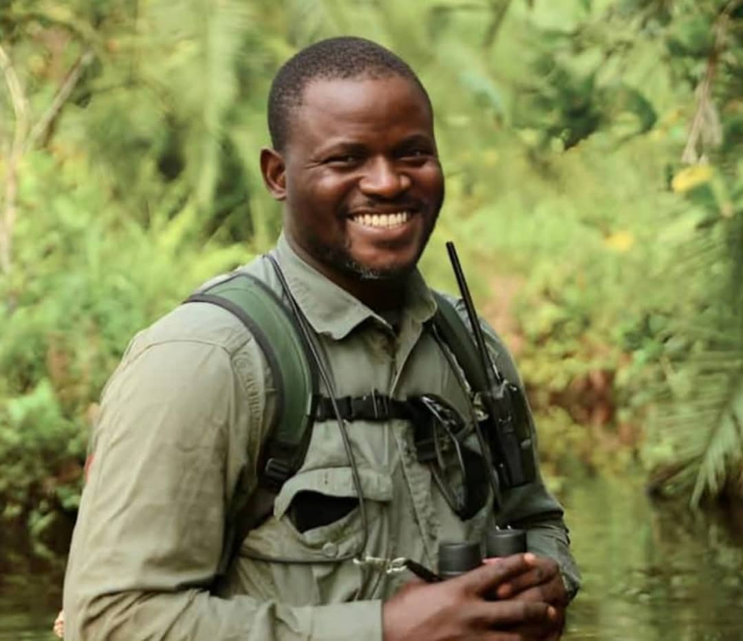 Nzoutani-Eloye Gildes Glance, guía de la selva de Odzala